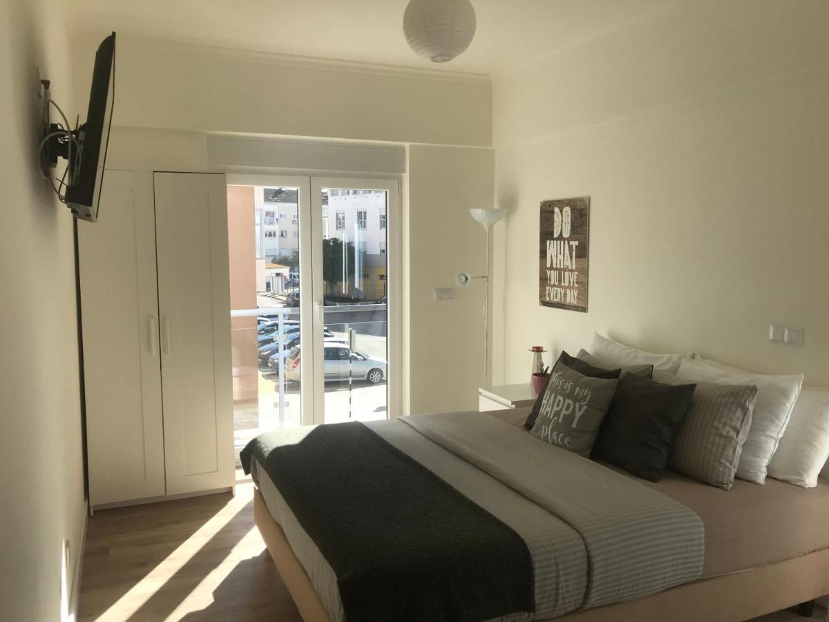 Modern Double Room With Private Balcony Montijo Exterior photo