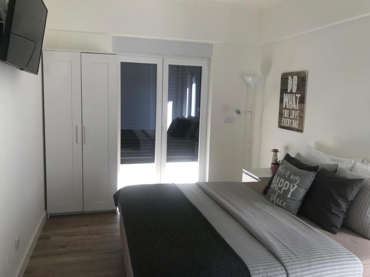 Modern Double Room With Private Balcony Montijo Exterior photo