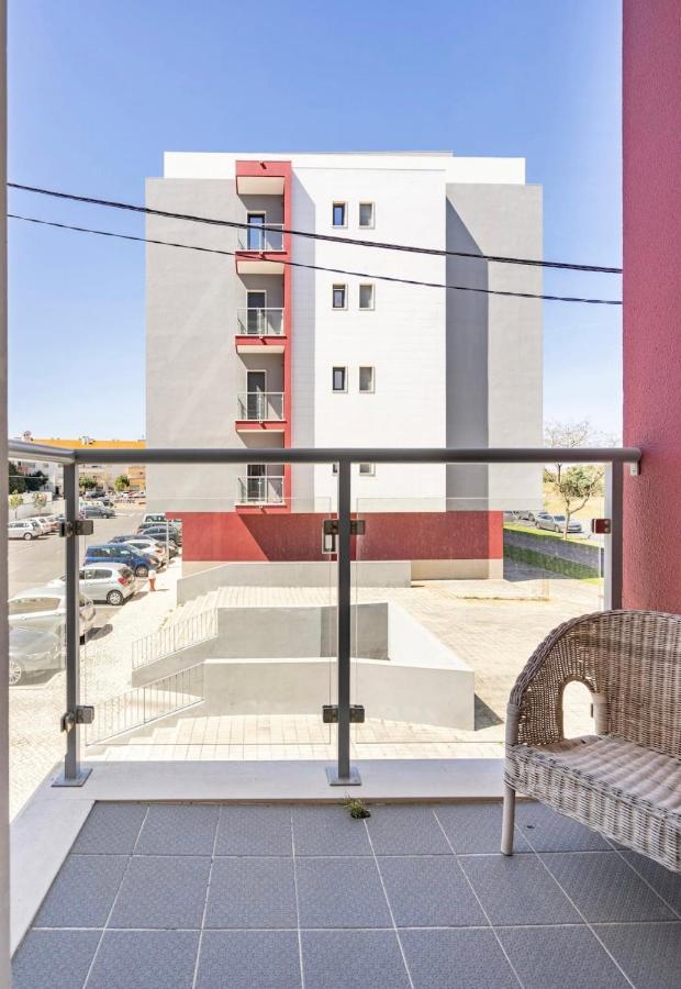 Modern Double Room With Private Balcony Montijo Exterior photo