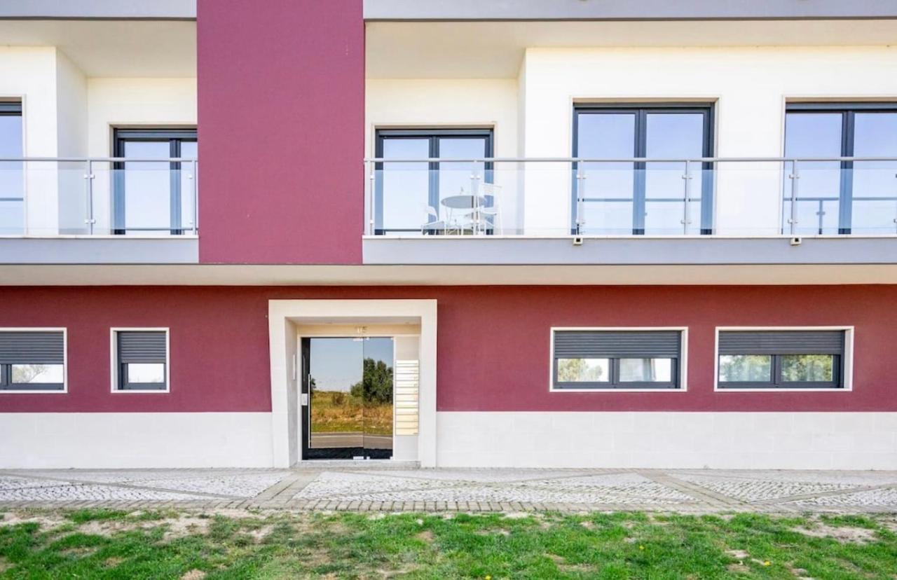 Modern Double Room With Private Balcony Montijo Exterior photo