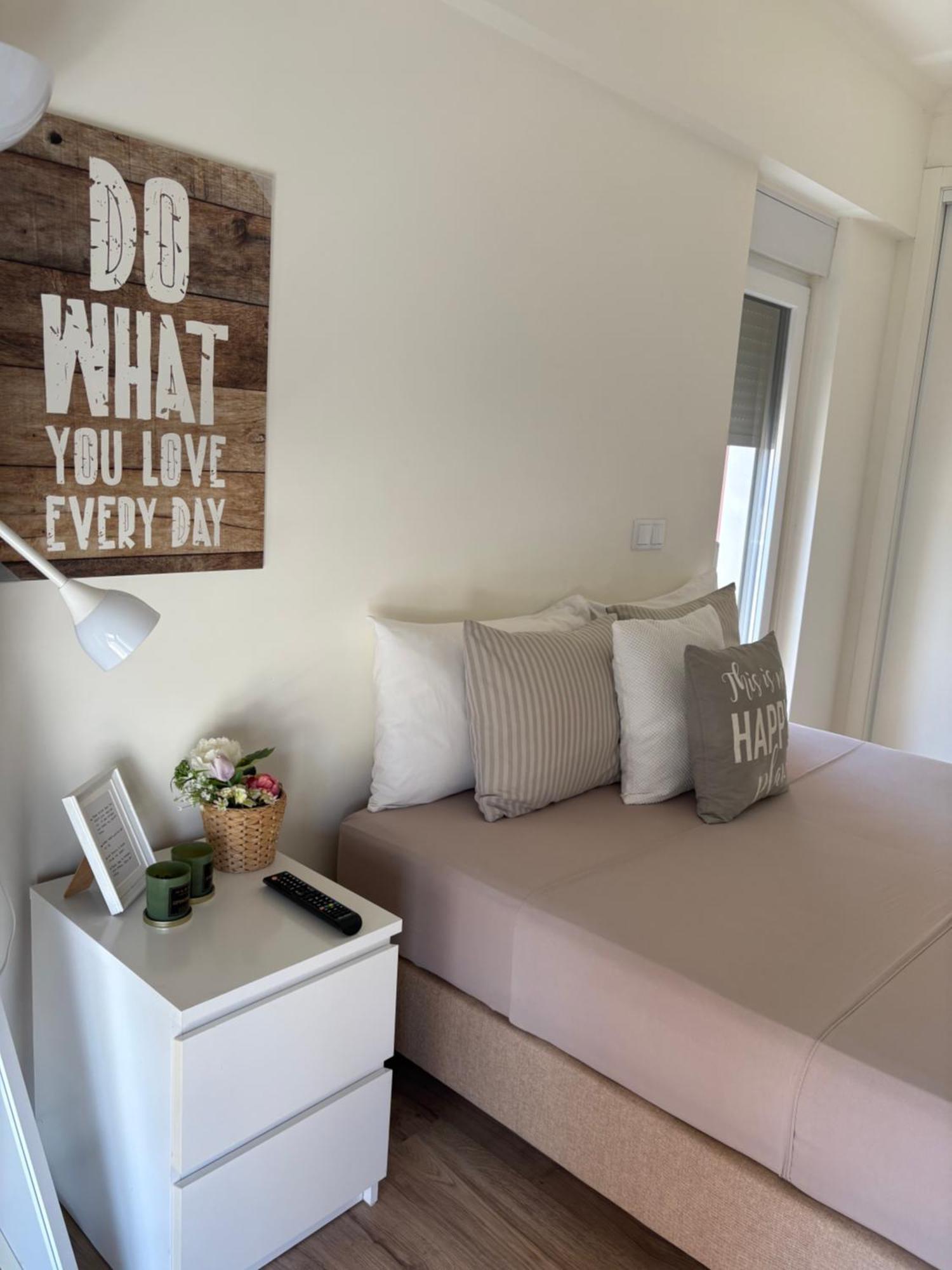 Modern Double Room With Private Balcony Montijo Exterior photo