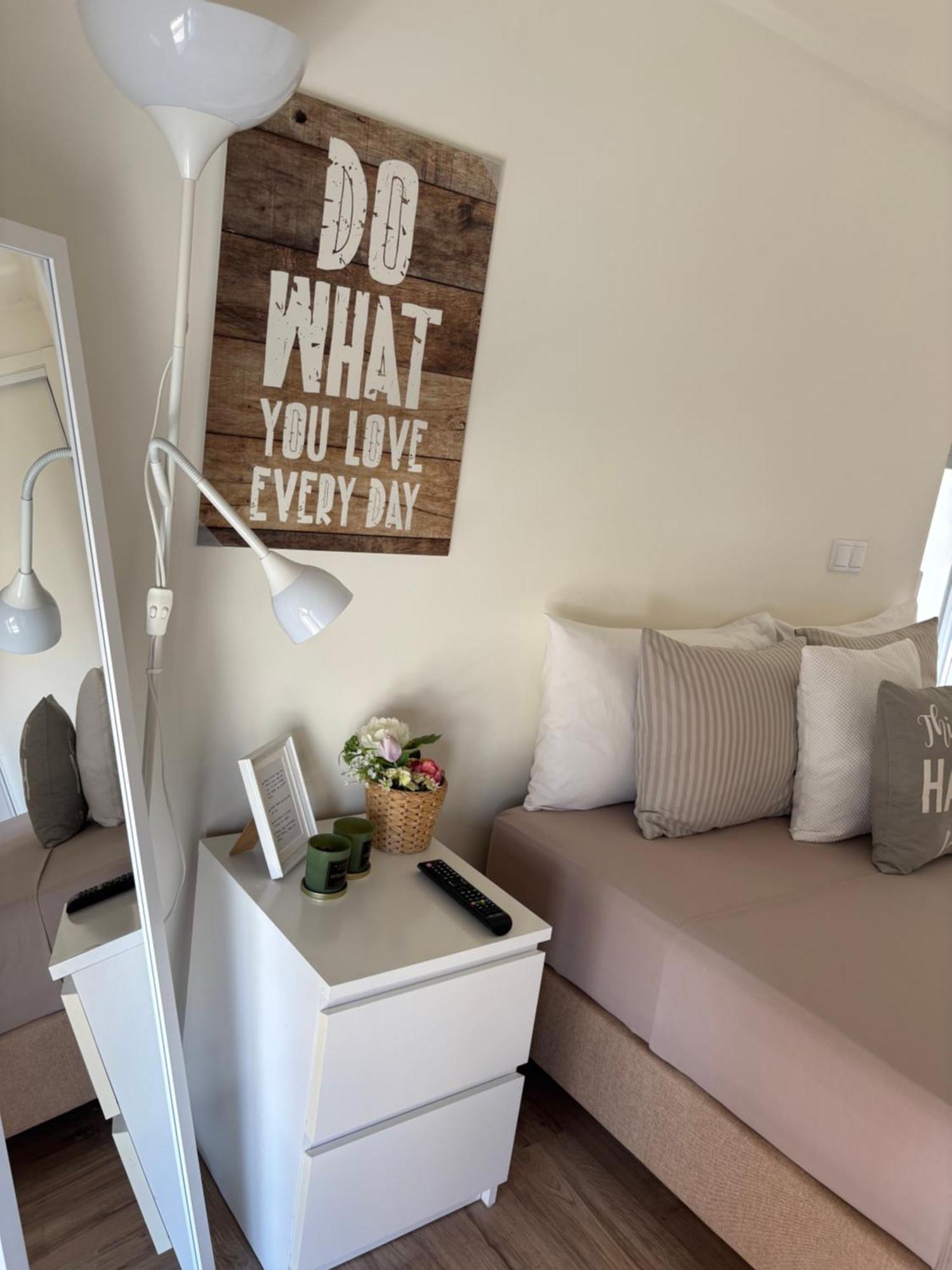 Modern Double Room With Private Balcony Montijo Exterior photo